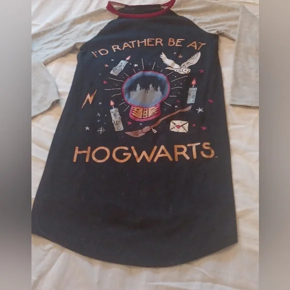HARRY POTTER * Girls pajamas. gown . ( short length) - Picture 6 of 6